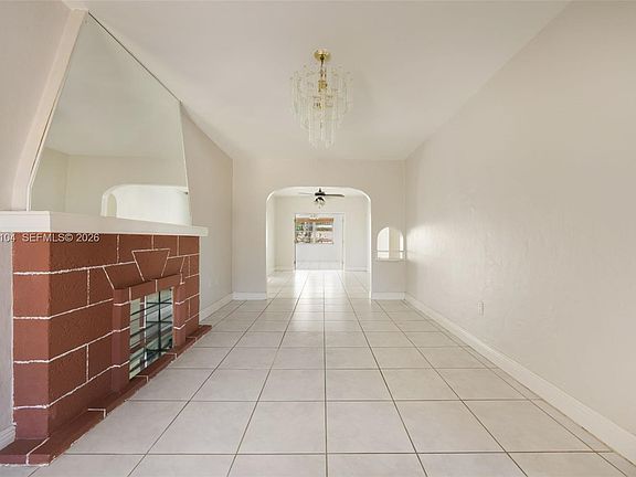 4th image of 2367 SW 23rd Ter
