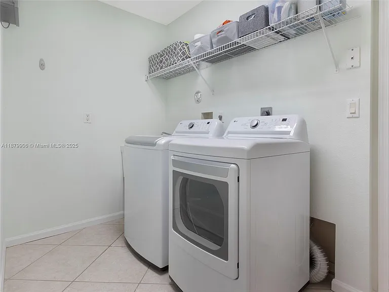 2549 Egret Lake Dr — Photo 26