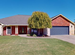 3336 Chisholm Dr, Woodward, OK 73801