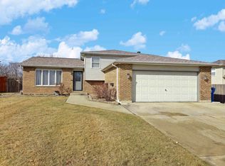 25714 S Linden Ave, Monee, IL