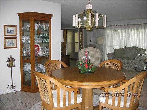4th image of 2231 Buena Vista Dr
