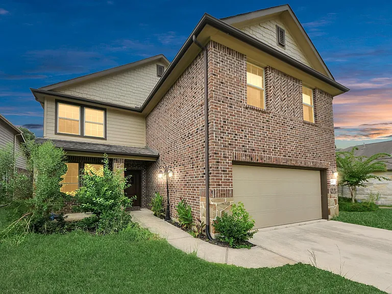 1437 Northwood Springs Dr — Photo 41