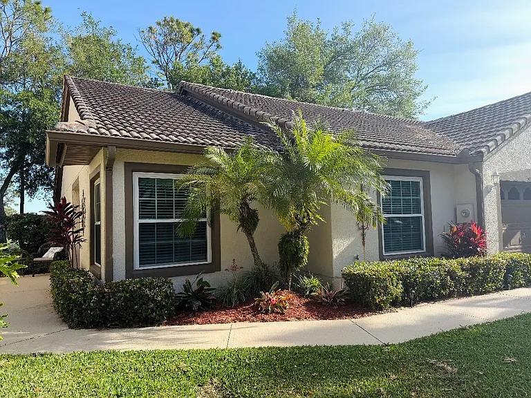 2472 Saint Augustine Blvd — Photo 3
