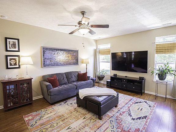 2nd image of 225 Equestrian Dr