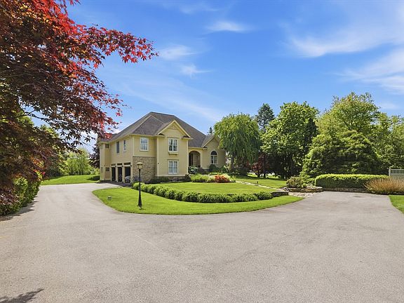3rd image of 3 Sandpiper Dr