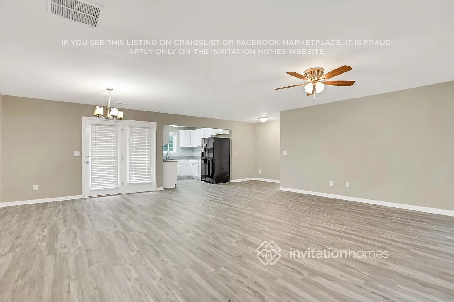 6390 Ashdale Dr Atlanta, GA 30349 — Photo 3
