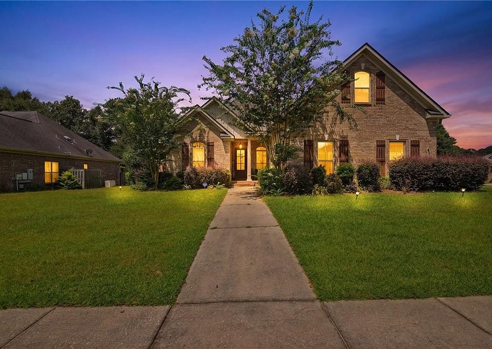 1st image of 3360 Lockwood Dr W