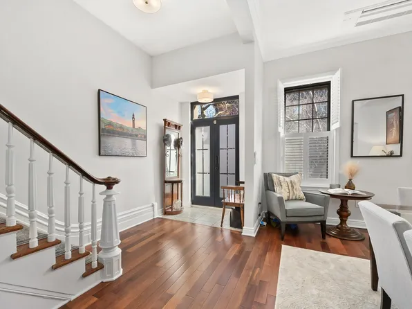 944 Bloomfield Street image 5 of 37