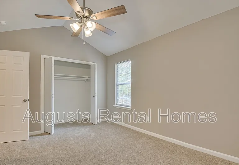 148 Chalet North Ct #148 — Photo 19