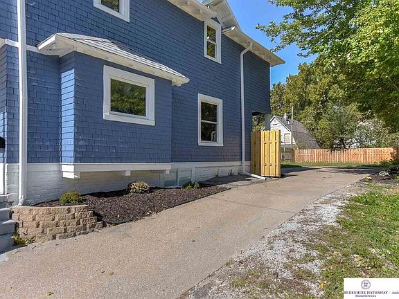 4th image of 3212 Cuming St