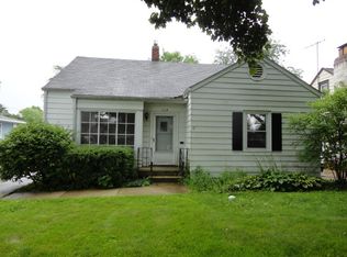 165 S Aldine Ave, Elgin, IL 60123