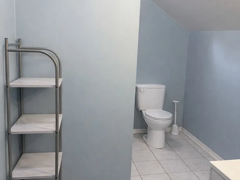 2303 S Catalina St — Photo 16