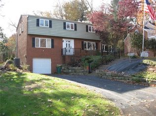 215 Falconhurst Dr N, Pittsburgh, PA 15238
