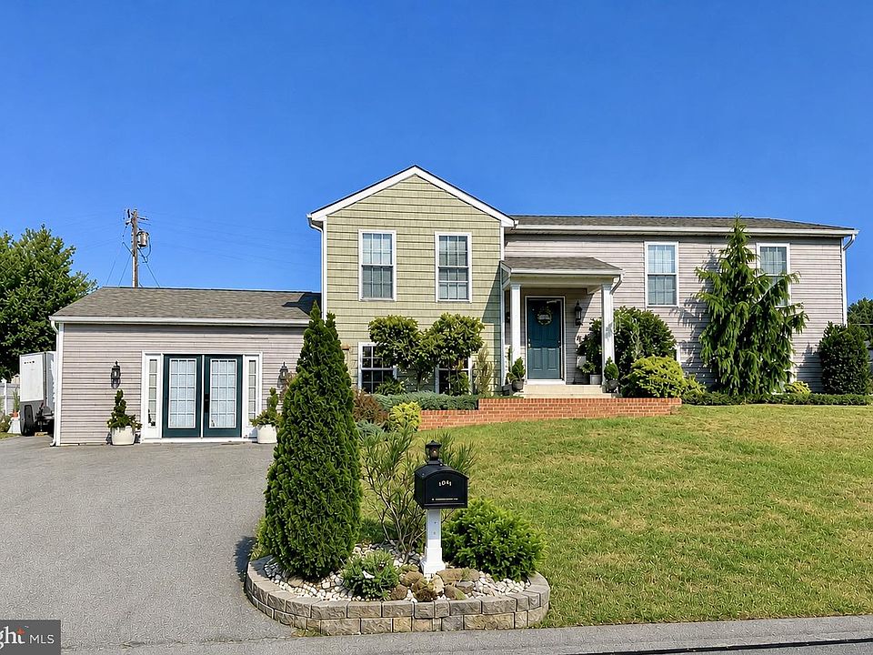 1st image of 13941 Green Mountain Dr