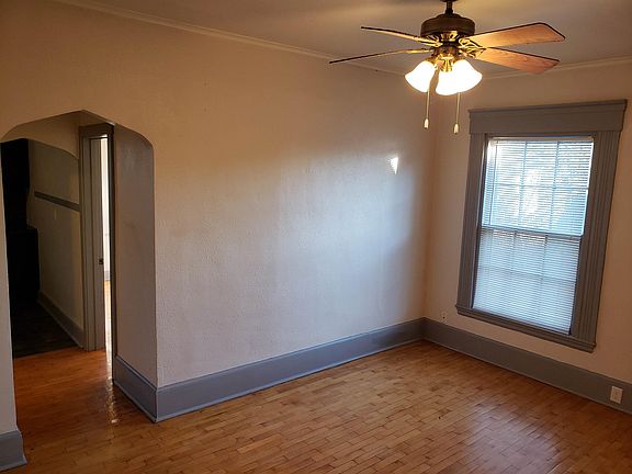 2nd image of 524 Jefferson St APT 7