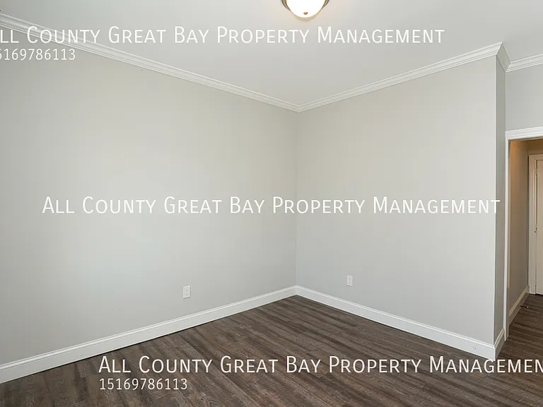 8 Railroad Ave #4 — Photo 6