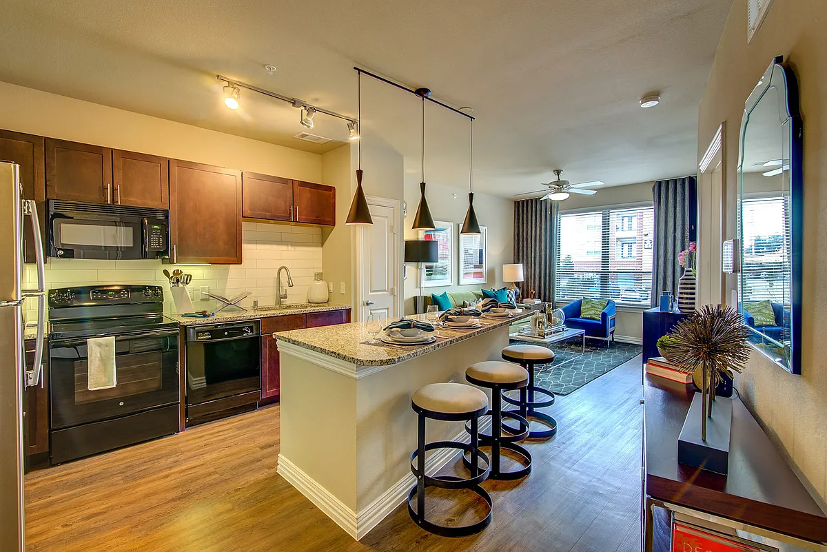 Building Photo - Keller Springs Crossing