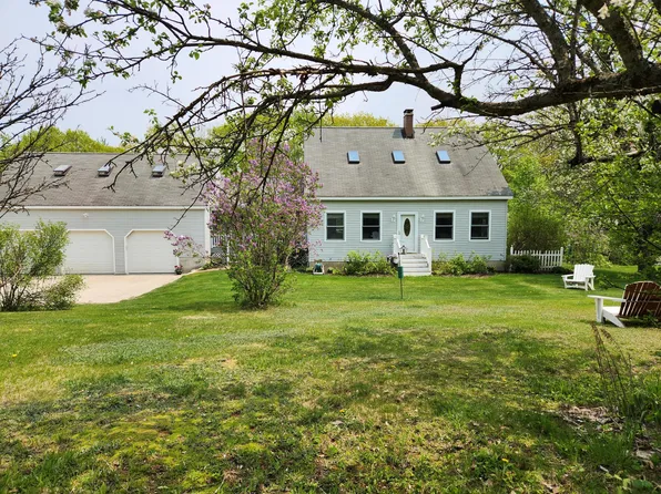 436 Greenwood Mountain Road, Hebron, ME 04238