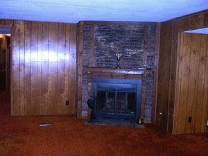 4th image of 111 Quarry Hill Est