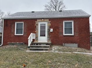 2421 E Walnut St, Des Moines, IA 50317