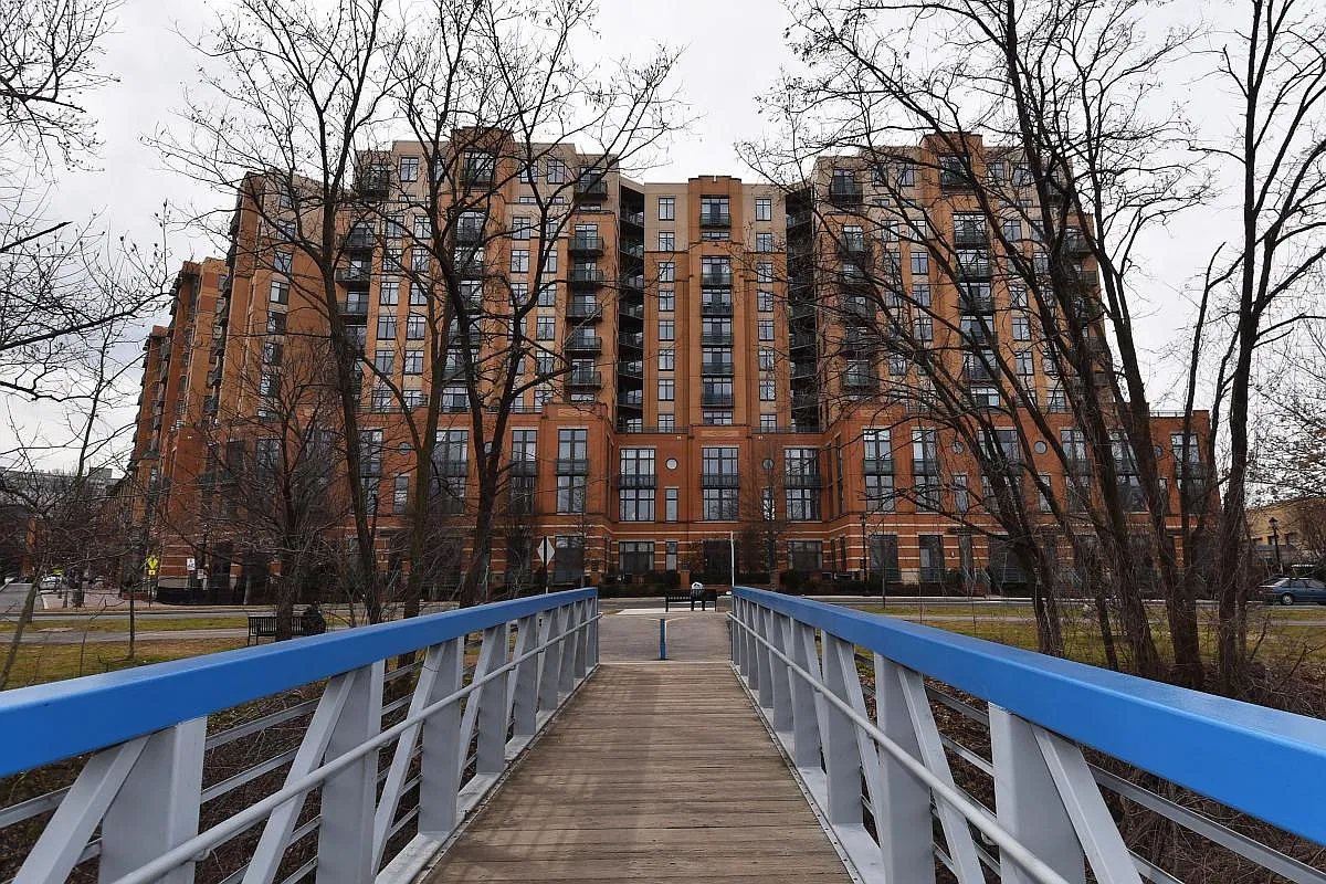 2 bed, 1376 sqft, $3,500 — Photo 1