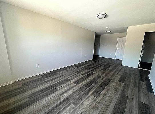 3rd image of 125-06 Irwin Pl #3
