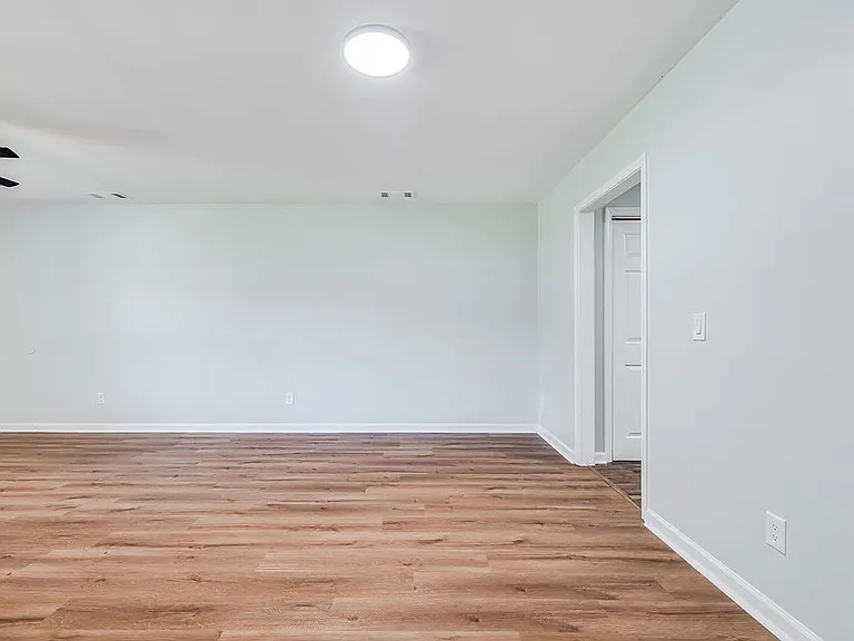 803 Ash Street Ext #B — Photo 8