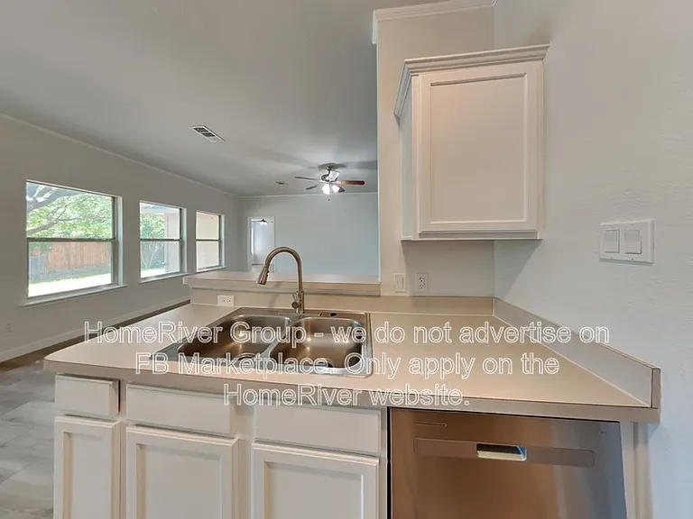 10416 Aransas Dr — Photo 5