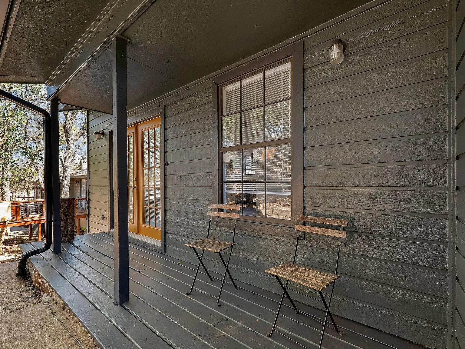 3 bed, 2.0 bath, 1300 sqft, $1,650 — Photo 3
