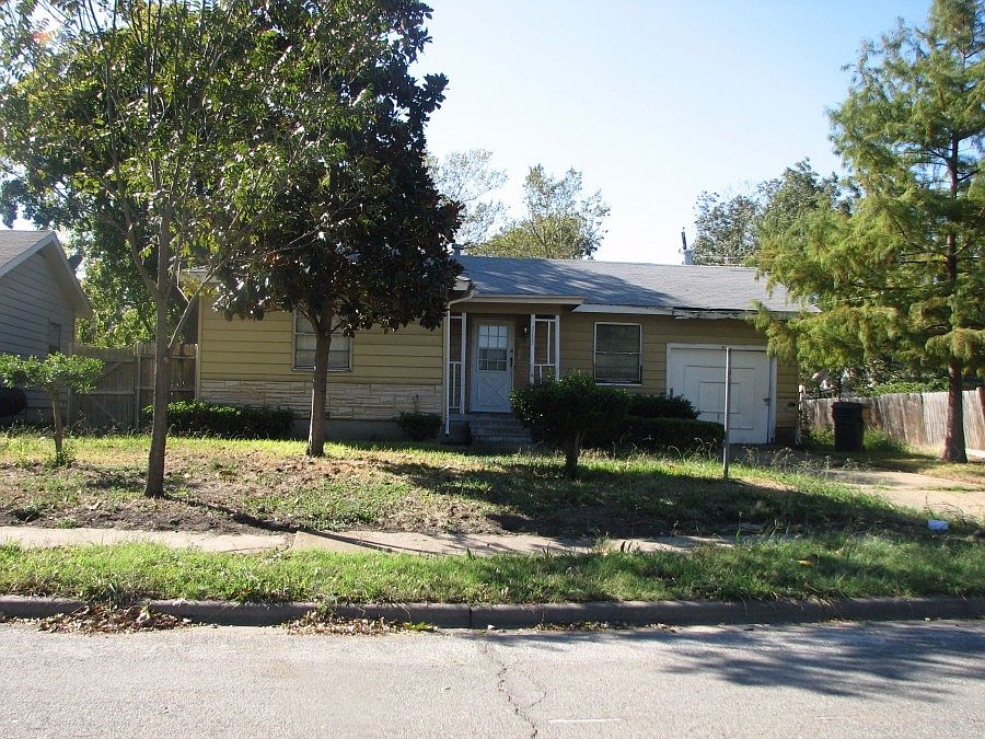 1st image of 315 Coahuila Dr