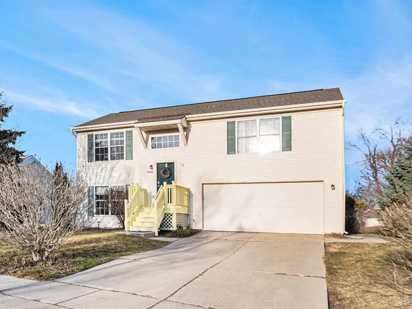 222 Chestnut Way, Linden, MI 48451