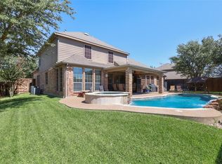 318 Fox Hollow Blvd, Forney, TX 75126