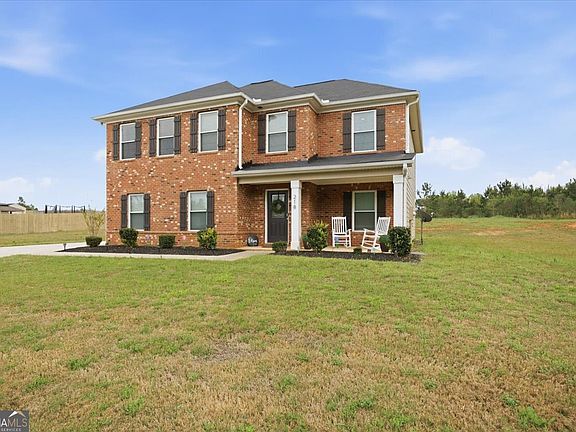 2nd image of 218 Sanders Rd