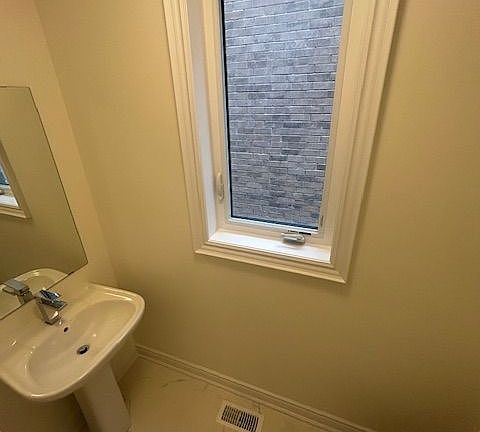 4th image of 34 Wild Ginger Ln