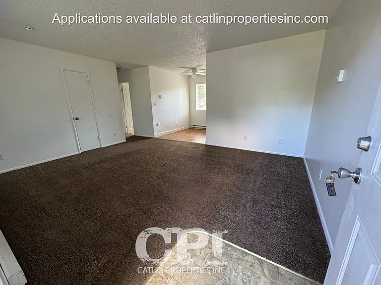 1110 N 1st Ave — Photo 3