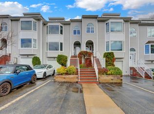 241-70 Oak Park Drive #84B, Little Neck, NY 11362