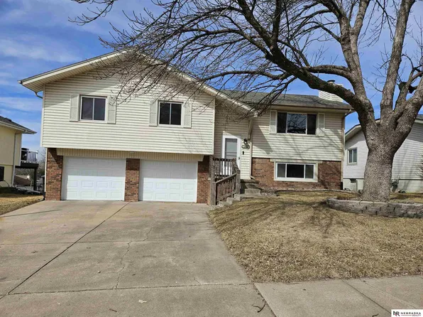 6706 S 108th Ter, Omaha, NE 68137