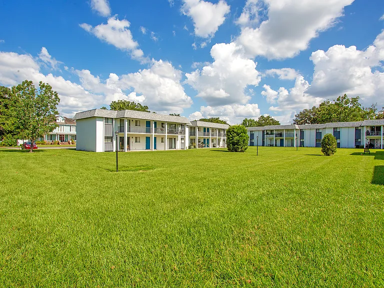 The Henry Apartments — Photo 1