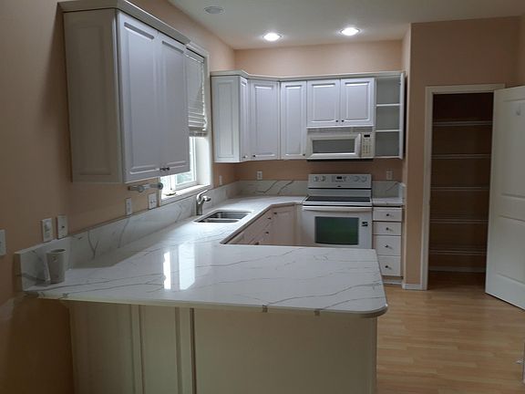 3rd image of 10023 NE 86th Ct