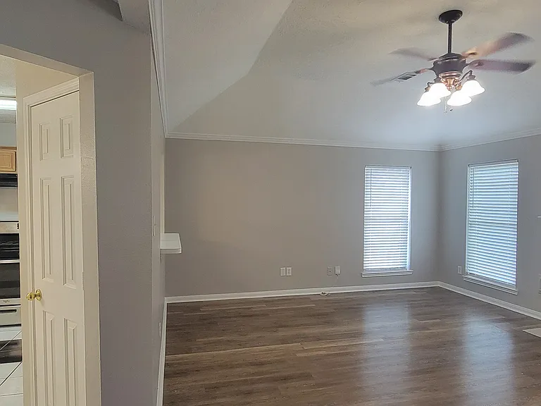 21051 Carmel Valley Dr — Photo 7