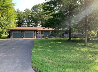 1911 Shamrock Ln, Wisconsin Rapids, WI 54494