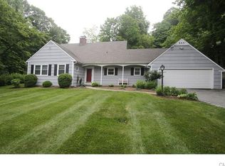 51 E Rocks Rd, Norwalk, CT 06851