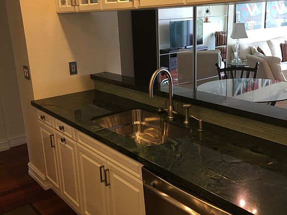 3rd image of 800 SE 4th St APT 403