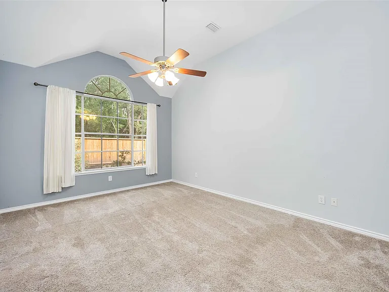 11 Alden Glen Ct — Photo 23