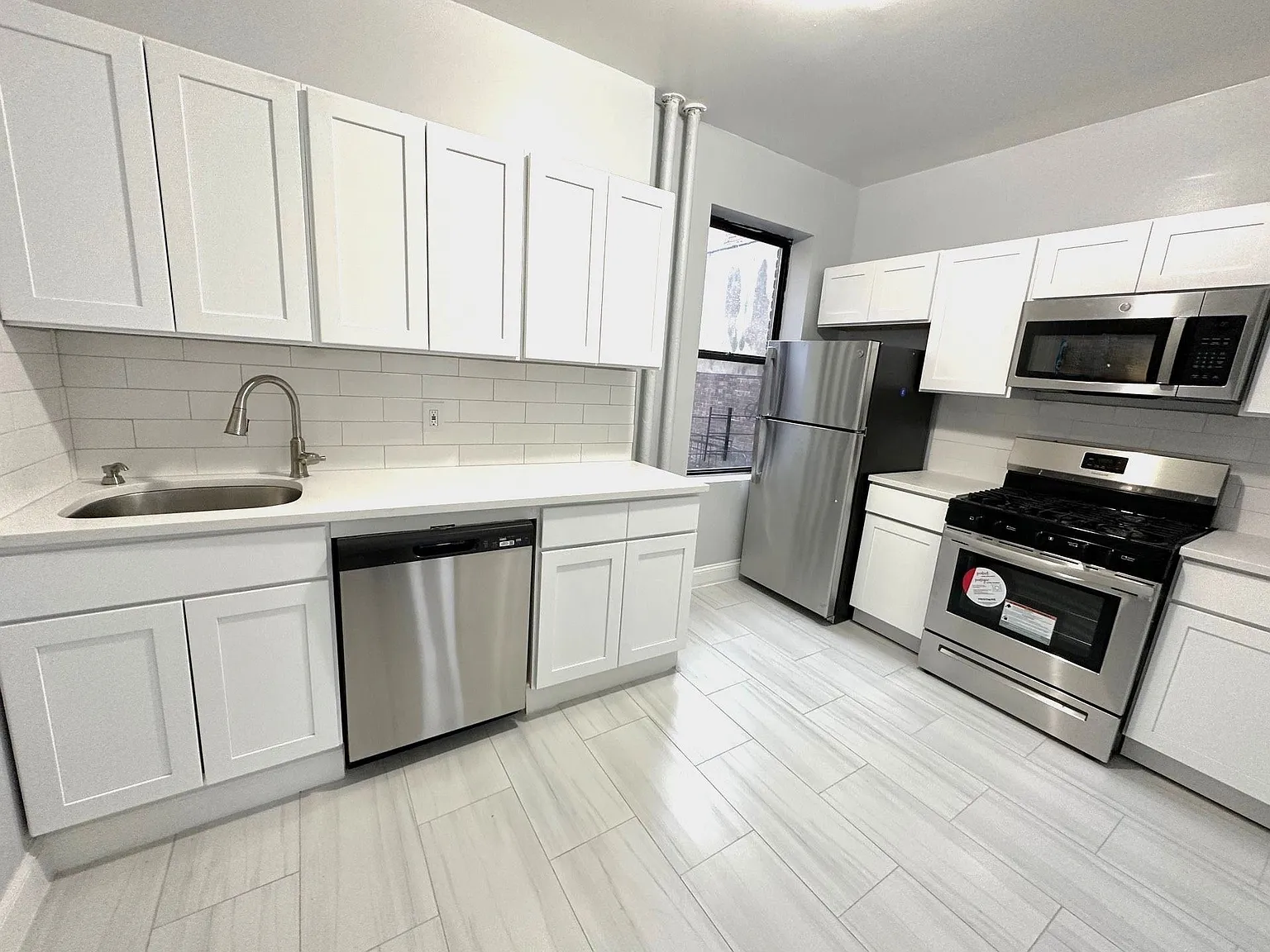 6412 - Golden Crest 6412 Park Avenue, LLC — Photo 1