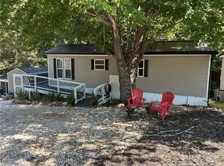 114 Meadowview Cir, New London, NC 28127