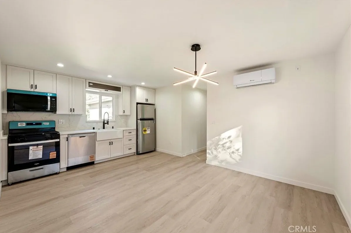Building Photo - 4181 Tujunga Ave #S