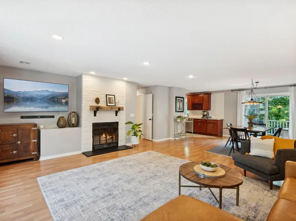 118 3rd Ave NE, Minneapolis, MN 55413