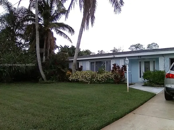 32 Fairview Blvd, Fort Myers Beach, FL 33931