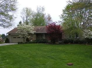1423 Lake Vue Dr, Rome, OH 44085